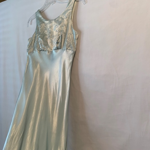 Light Green Satin Flower Sequined Sleeveless Dress Size 3/4 - Picture 6 of 15